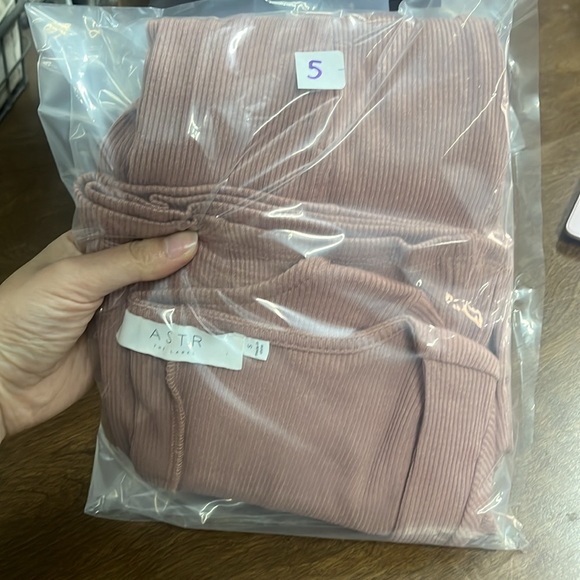 ASTR Pushup corset nude bodycon DRESS - Picture 5 of 5